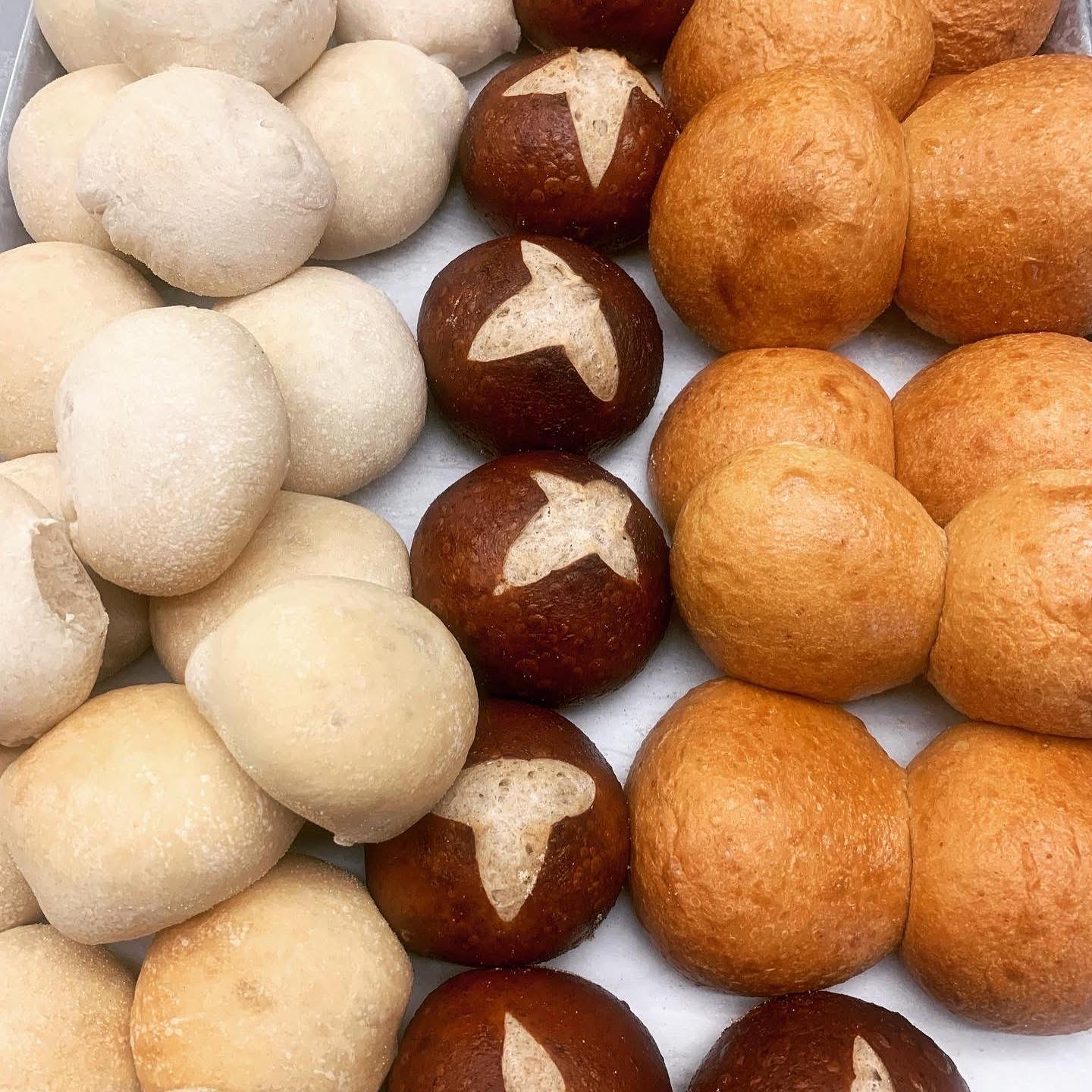 Pretzel Roll 4 Pack herb & honey bakery